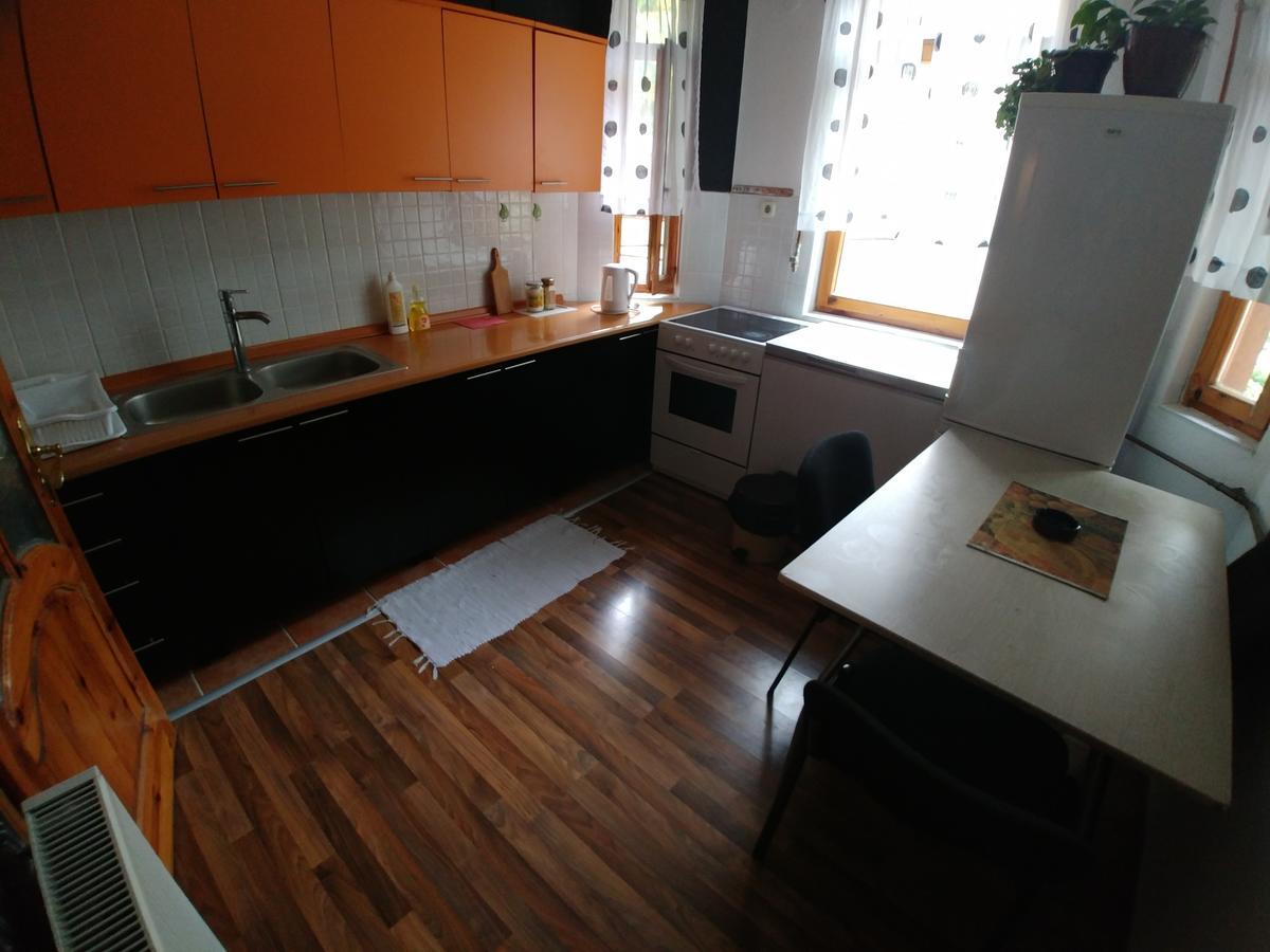 Guesthouse Ljubicica Sarajevo Bagian luar foto