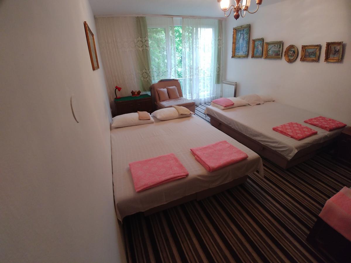 Guesthouse Ljubicica Sarajevo Bagian luar foto